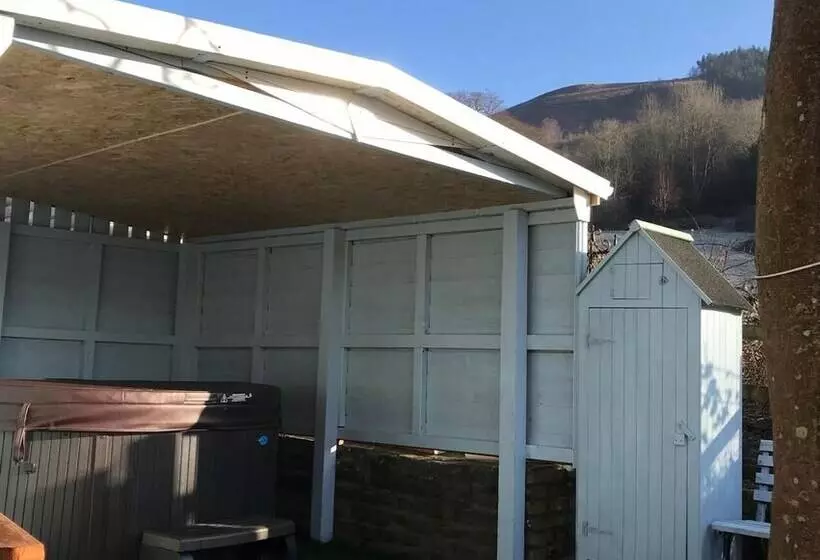 ホテル Penybryn Cottages