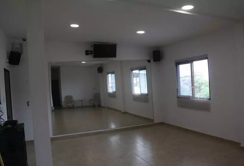 هتل Restaurante Ancora