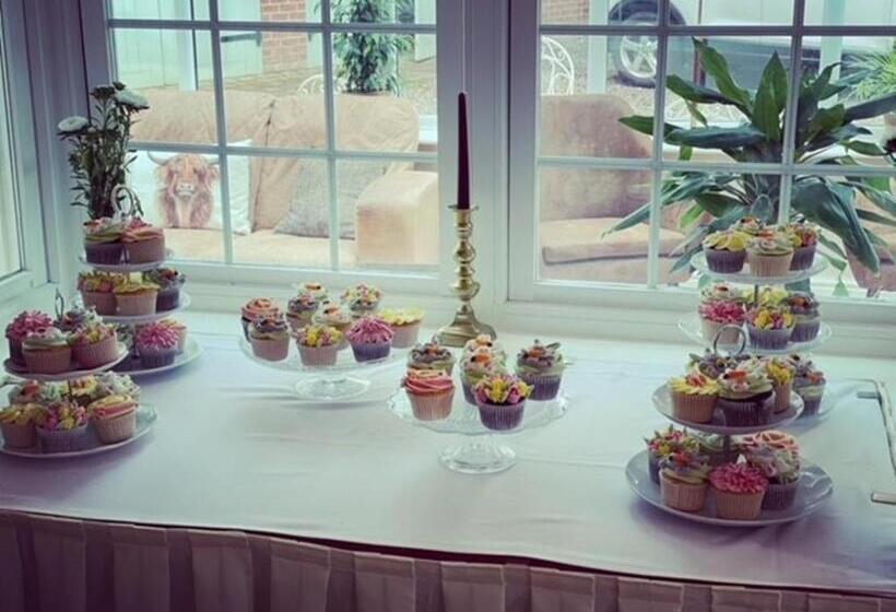 فندق Sherbourne House