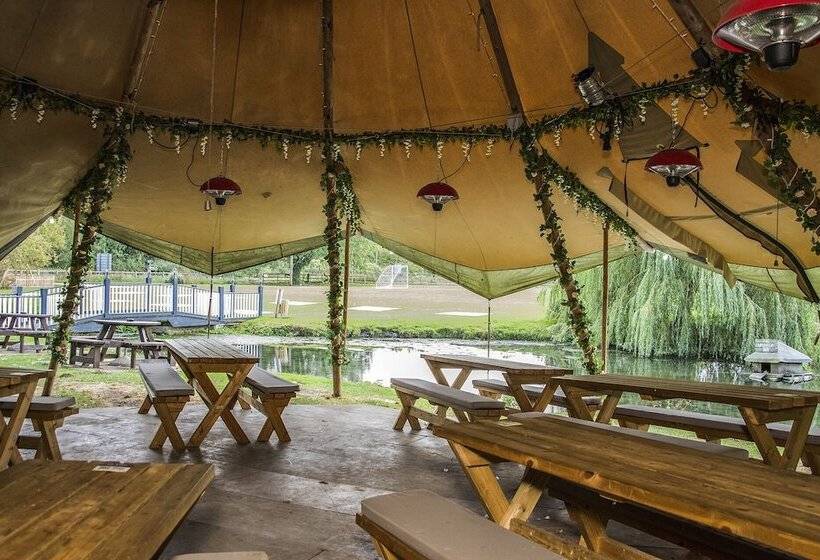 호텔 The George Inn