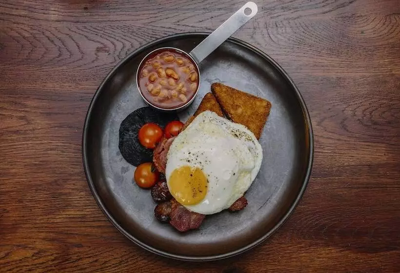 ホテル The George Inn