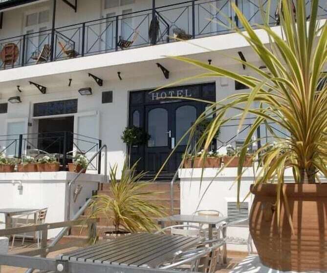 בית מלון כפרי The Sandgate