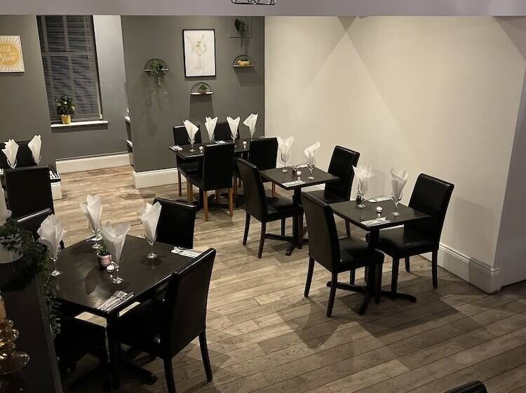 בית מלון כפרי The Sandgate