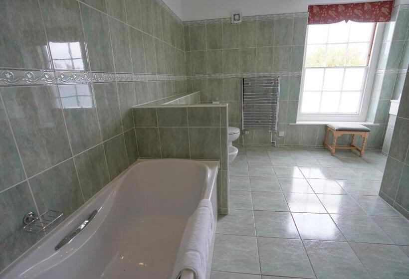 ホテル Waveney House