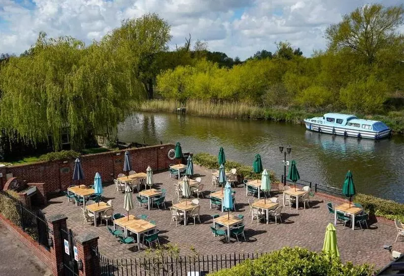 Hotelli Waveney House