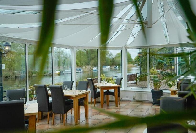 ホテル Waveney House