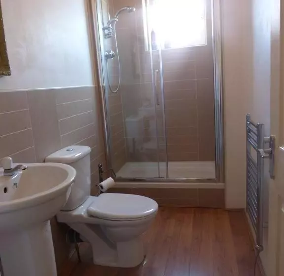 تختخواب و صبحانه Inglewood Boutique Rooms With Self Catering