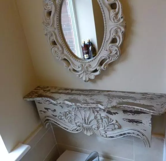 تختخواب و صبحانه Inglewood Boutique Rooms With Self Catering