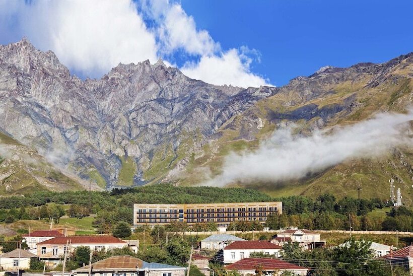 Курорт Rooms Hotel Kazbegi