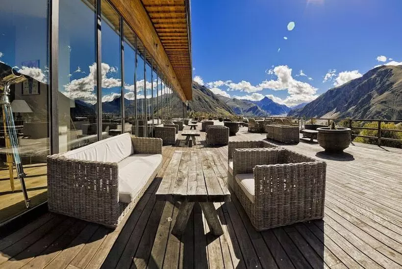 リゾートホテル Rooms Hotel Kazbegi