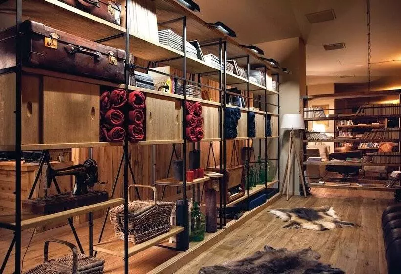 リゾートホテル Rooms Hotel Kazbegi