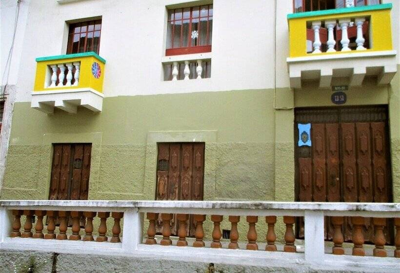 Hostel Hostal Huanacauri