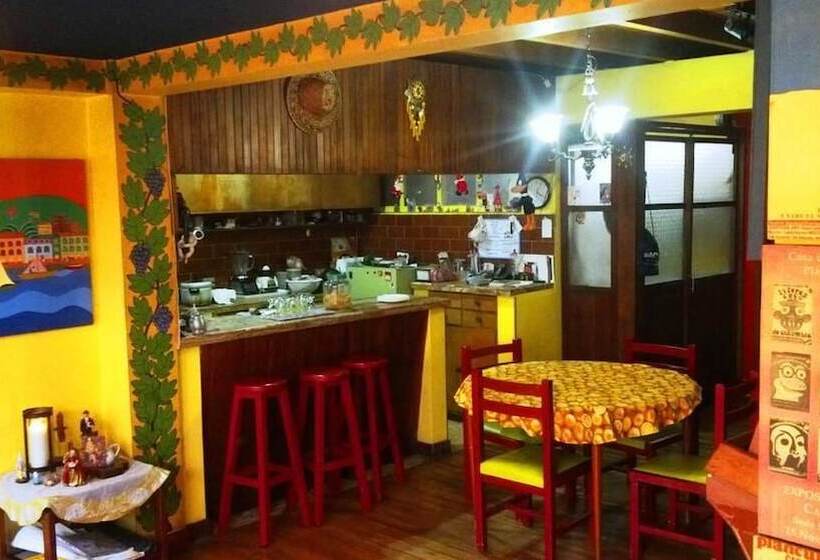 Hostel Hostal Huanacauri