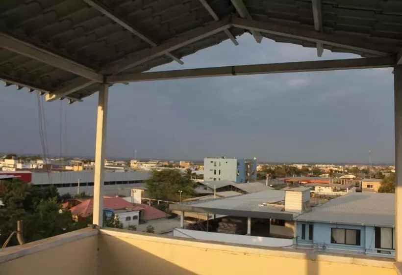 هاستل Hostal Rosa Mar