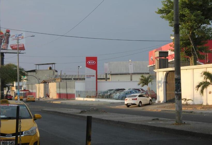 فندق صغير Hostal Rosa Mar