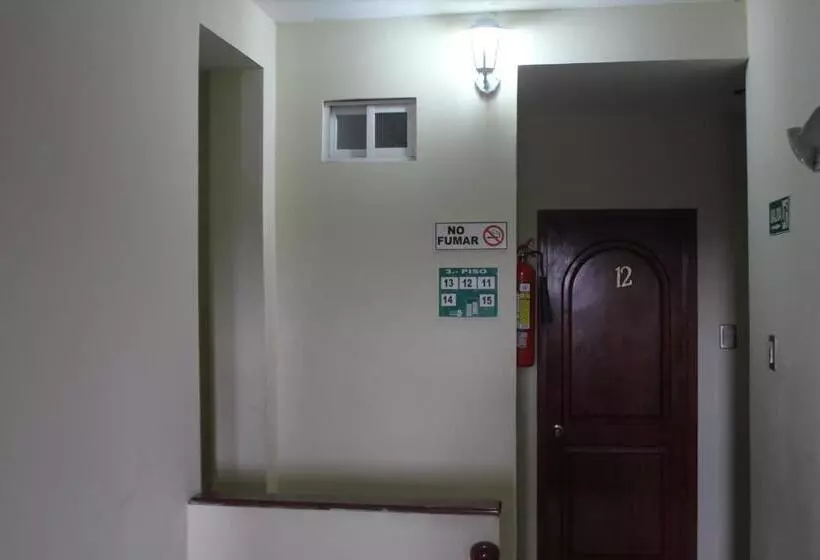 هاستل Hostal Rosa Mar