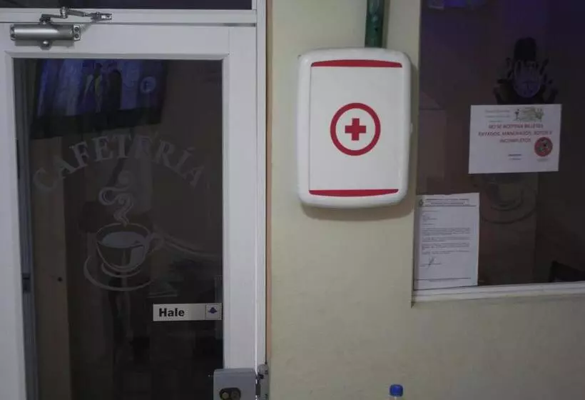 هاستل Hostal Rosa Mar