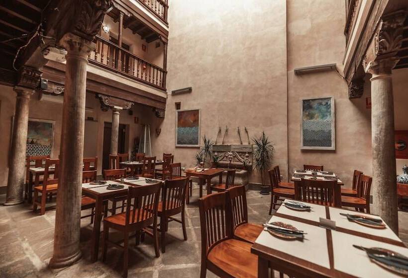 هاستل Mercader De Sedas