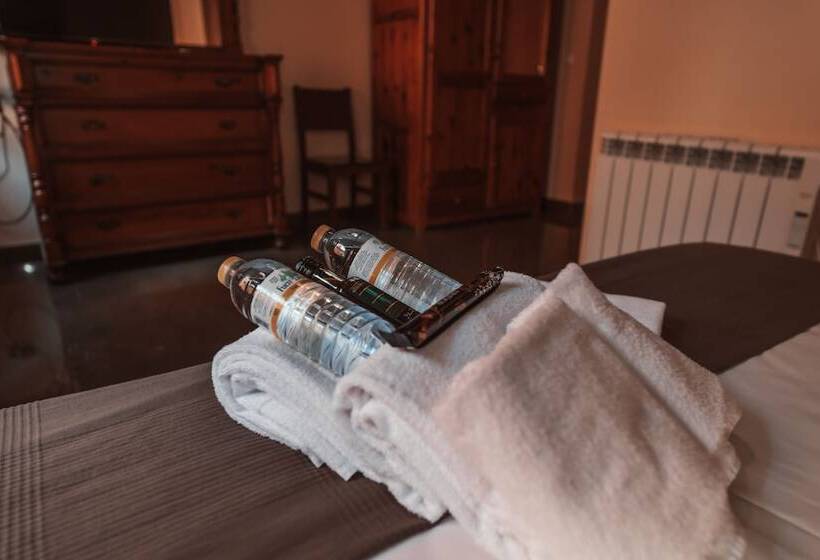 هاستل Mercader De Sedas