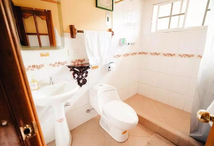 تختخواب و صبحانه Casa De Luis