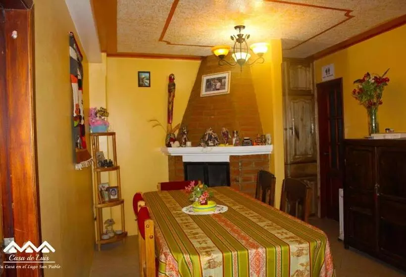 تختخواب و صبحانه Casa De Luis