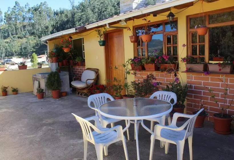 تختخواب و صبحانه Casa De Luis