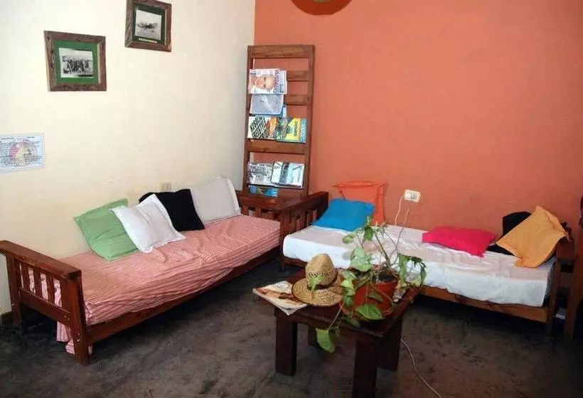 Casa Del Pueblo Hostel