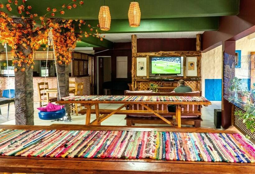 Hostel Pioneros Del Valle