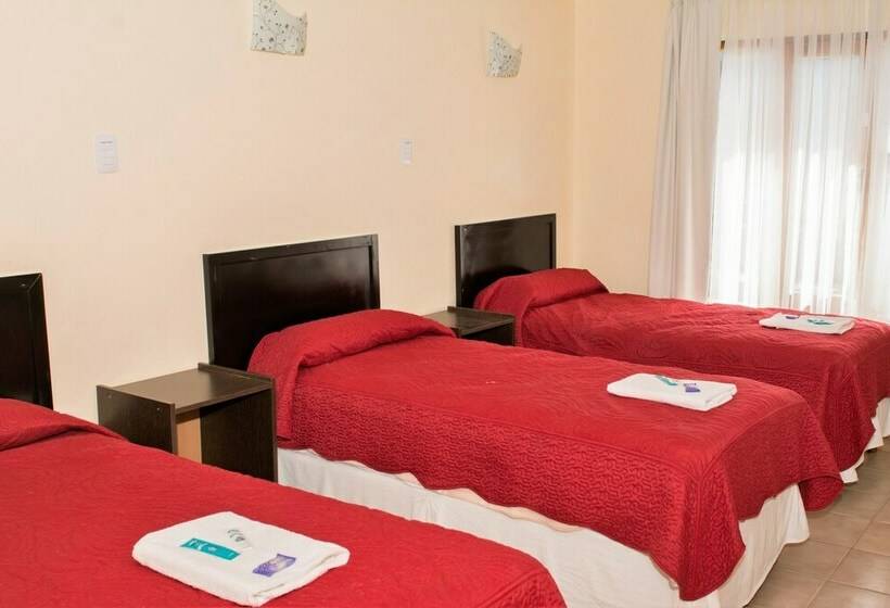 Hostel Pioneros Del Valle