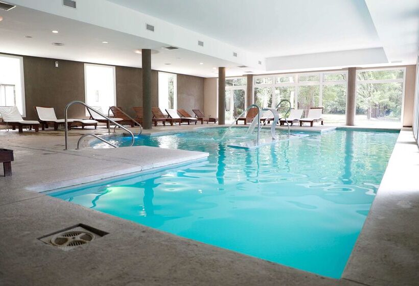 בית מלון כפרי Howard Johnson Resort & Spa Escobar