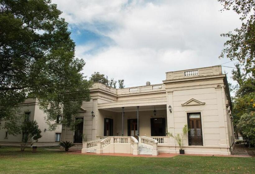 בית מלון כפרי Howard Johnson Resort & Spa Escobar