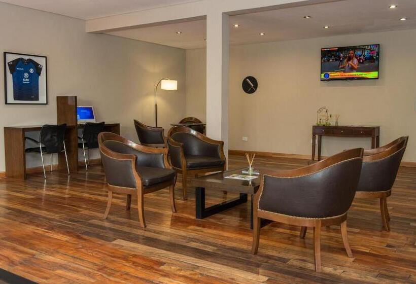 בית מלון כפרי Howard Johnson Resort & Spa Escobar