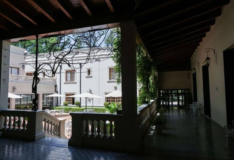 בית מלון כפרי Howard Johnson Resort & Spa Escobar