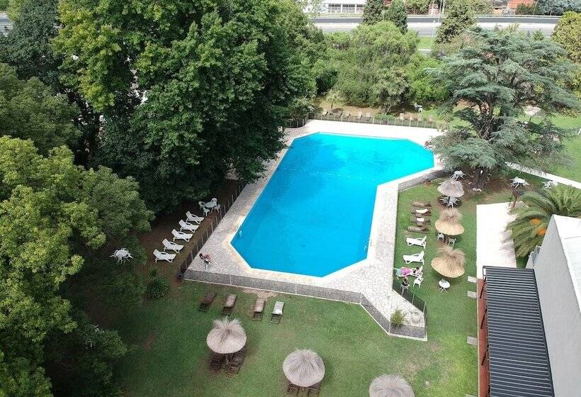 בית מלון כפרי Howard Johnson Resort & Spa Escobar