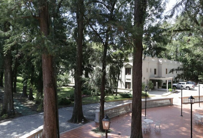 בית מלון כפרי Howard Johnson Resort & Spa Escobar