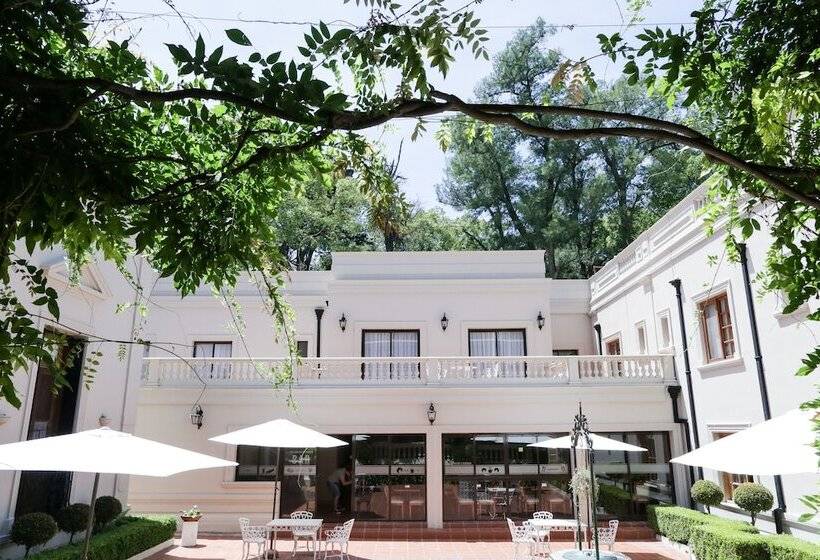 בית מלון כפרי Howard Johnson Resort & Spa Escobar