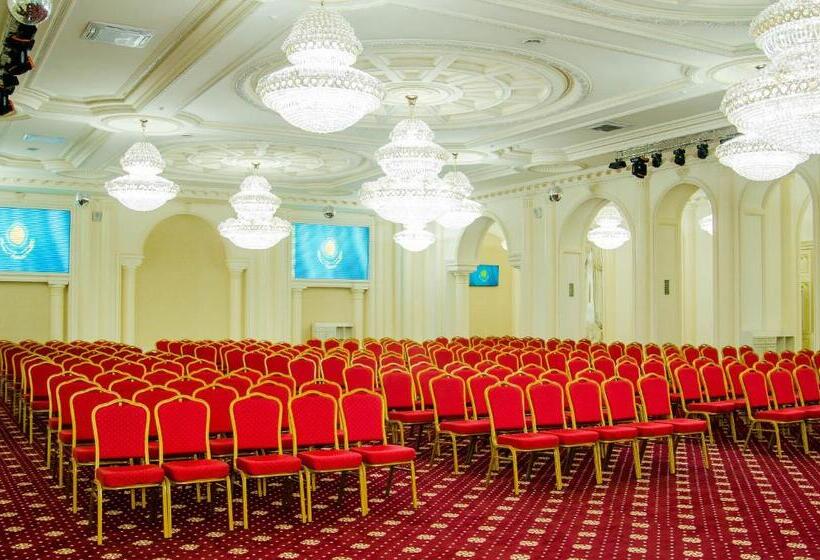 هتل Shymkent Grand