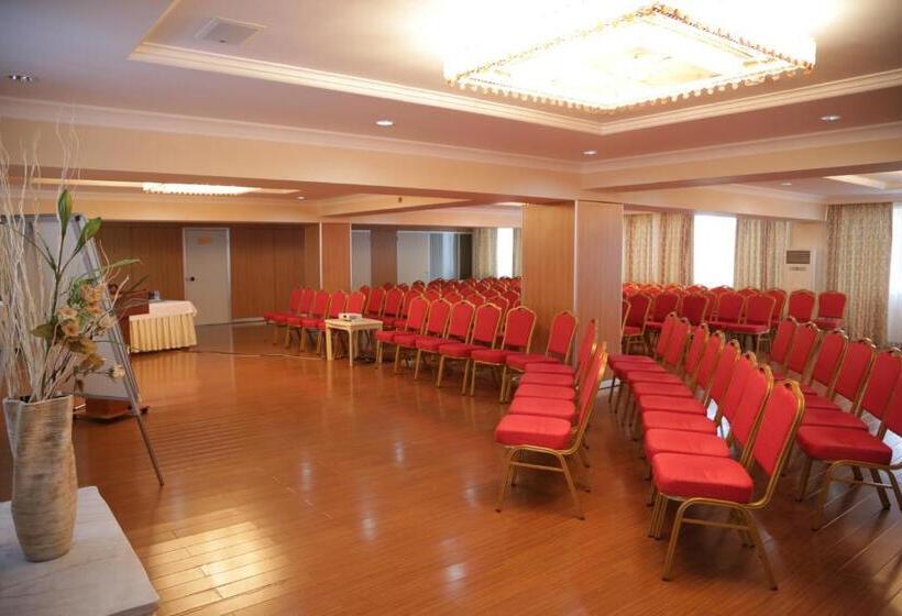 هتل Shymkent Grand