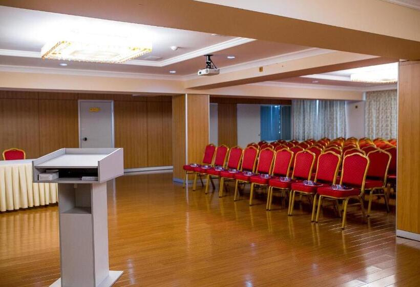 هتل Shymkent Grand