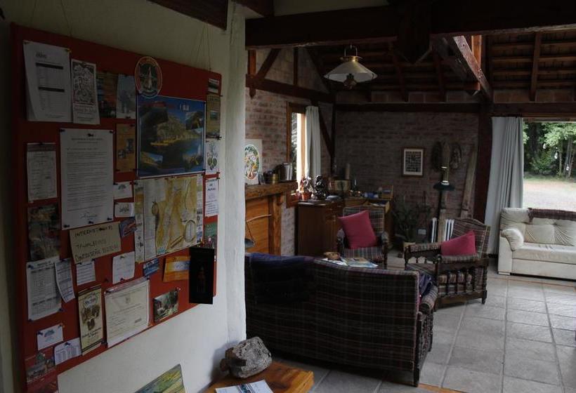 ユースホステル Huala Hosteria