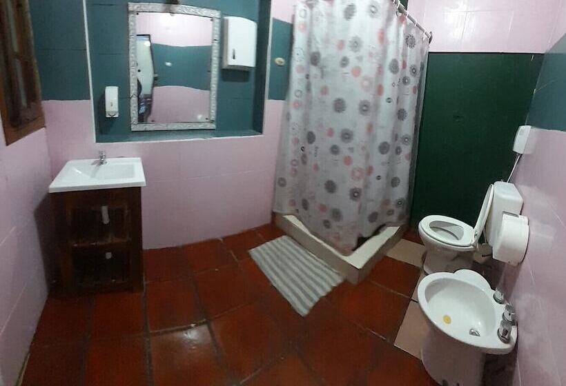 هاستل Hospedaje La Rana