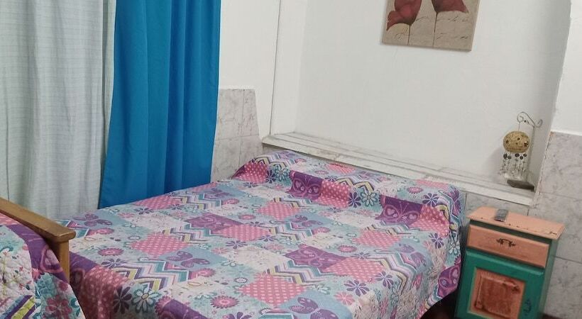 هاستل Hospedaje La Rana