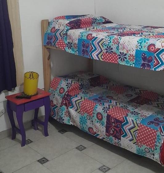 هاستل Hospedaje La Rana