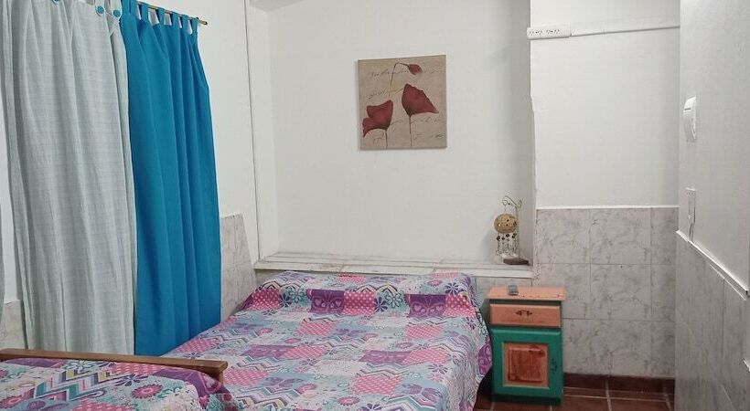 هاستل Hospedaje La Rana