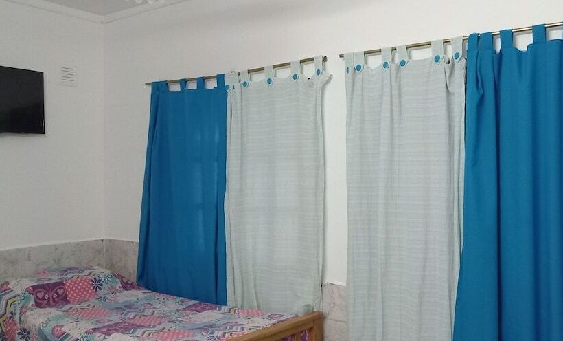 هاستل Hospedaje La Rana