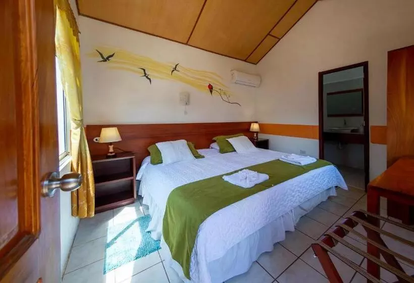 تختخواب و صبحانه Coral Blanco With High Speed Internet Starlink And Galapagos Tour Operator
