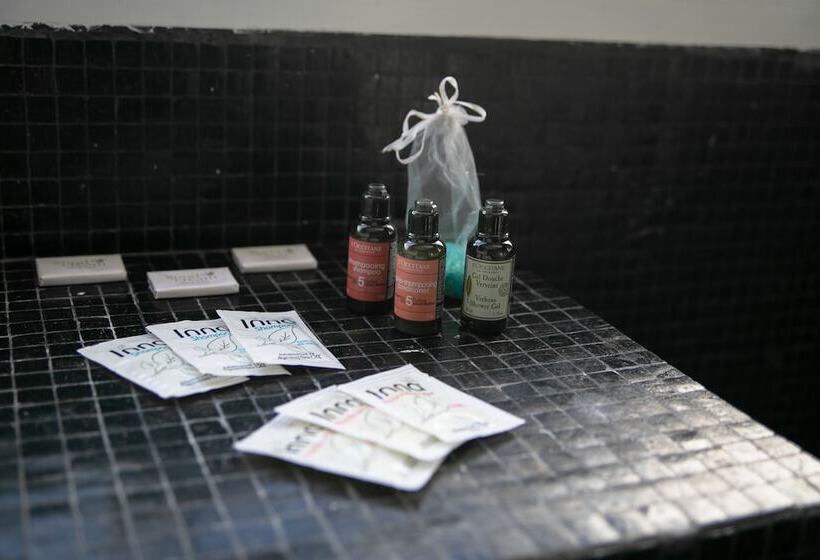 Bill & Bill San Telmo Hostel