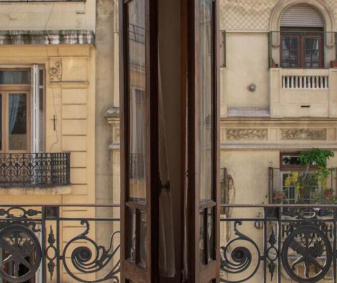 Bill & Bill San Telmo Hostel