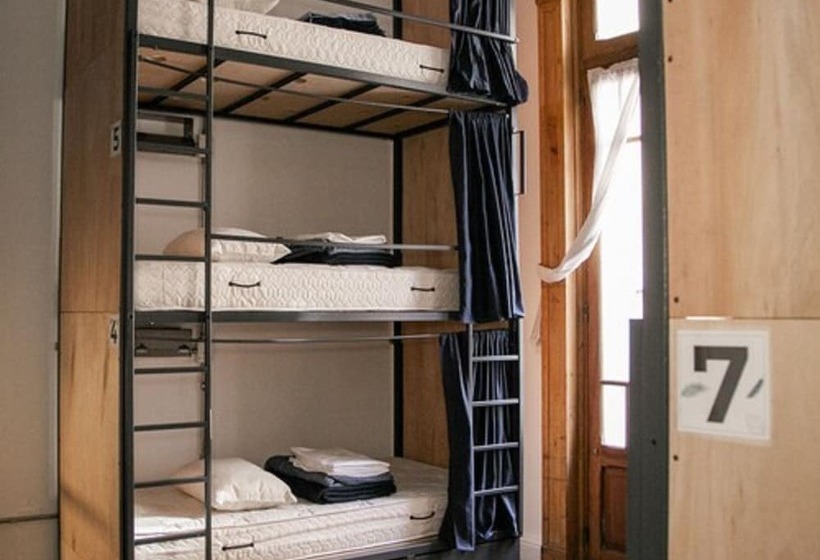 Bill & Bill San Telmo Hostel