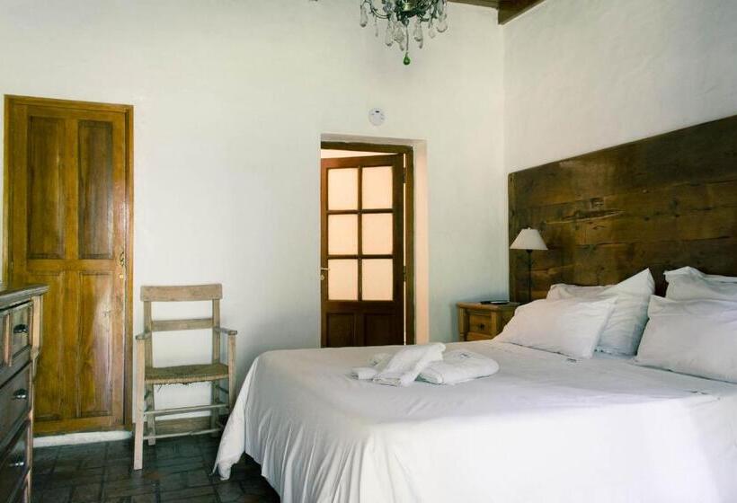 בית מלון כפרי Estancia La Cinacina